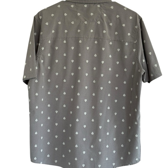 Mountain & Isles Mens Arrow Gray Button Down Shirt Size Medium - Picture 8 of 8